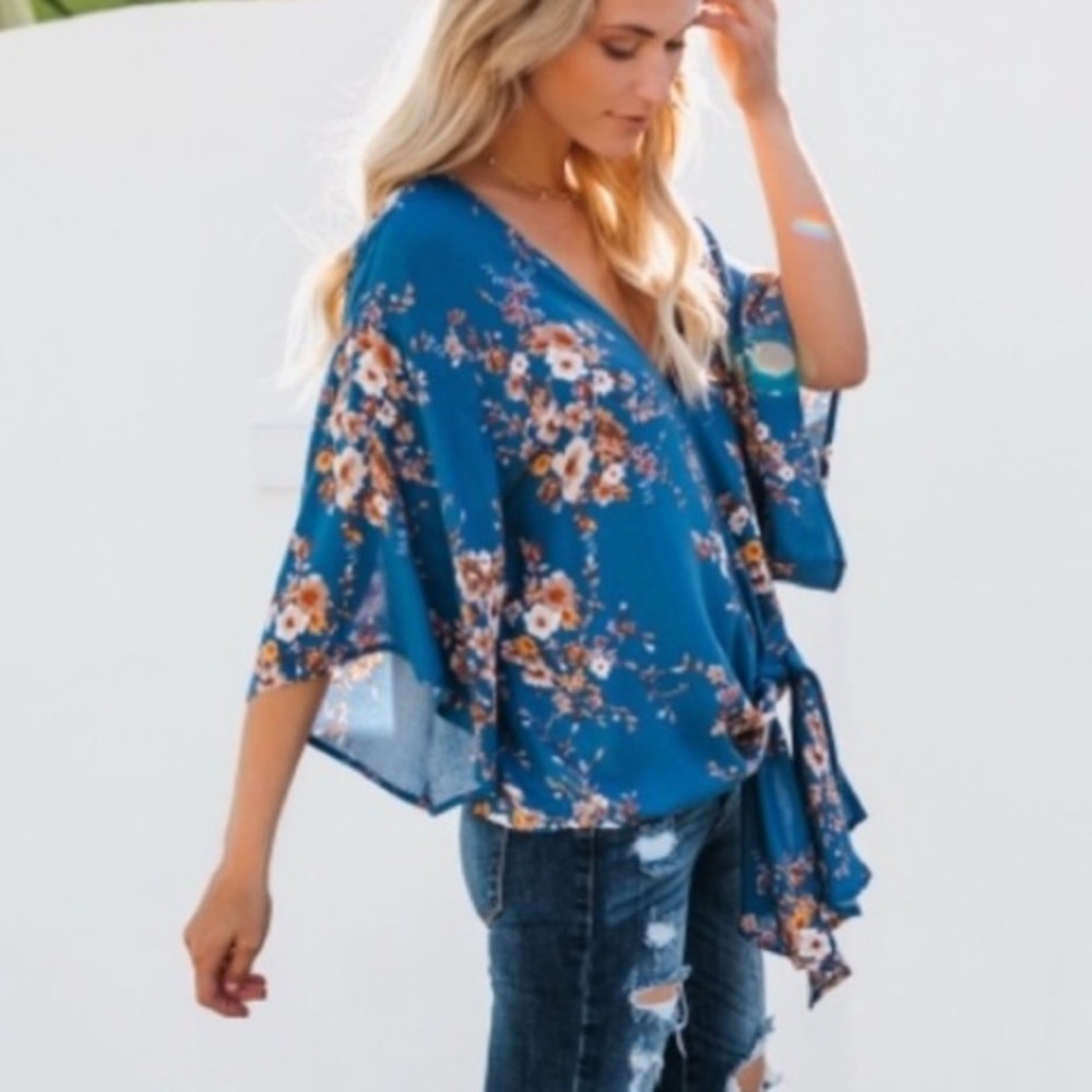 Last one! Midnight Dreams Kimono Blouse